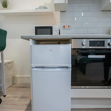 Beautiful Studio Flat In Hackney Next To Overground Station London Exterior photo