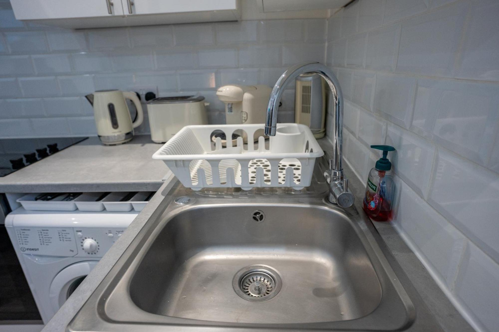 Beautiful Flat In Hackney Next To Overground Station London