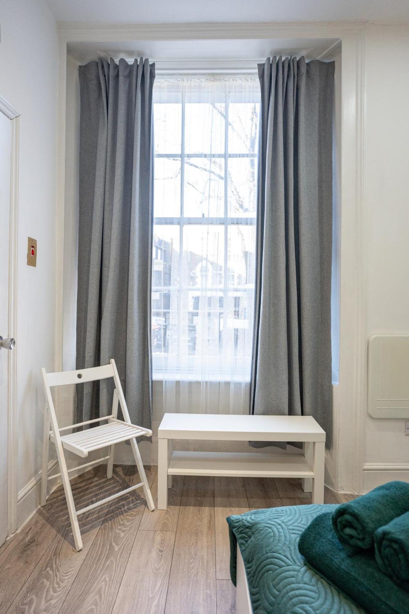 Beautiful Flat In Hackney Next To Overground Station Apartment London